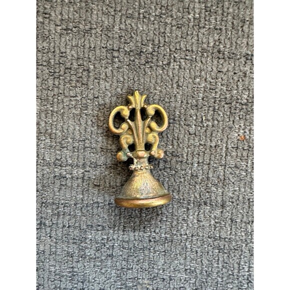 Vintage Collectable Rustic Brass Seal Stamp SWAK Aged Patina Tarnished Charm - Picture 2 of 4